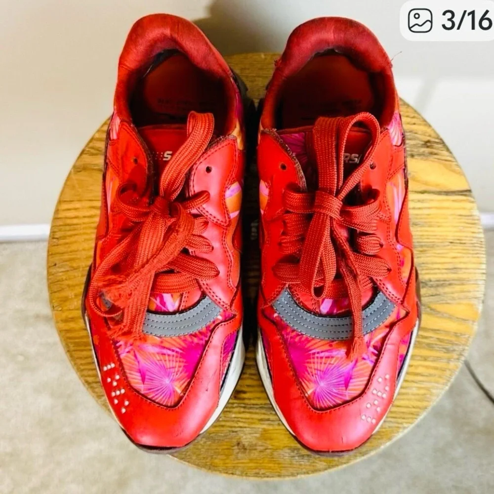 Versace Red and Pink Sneakers - Picture 5 of 8